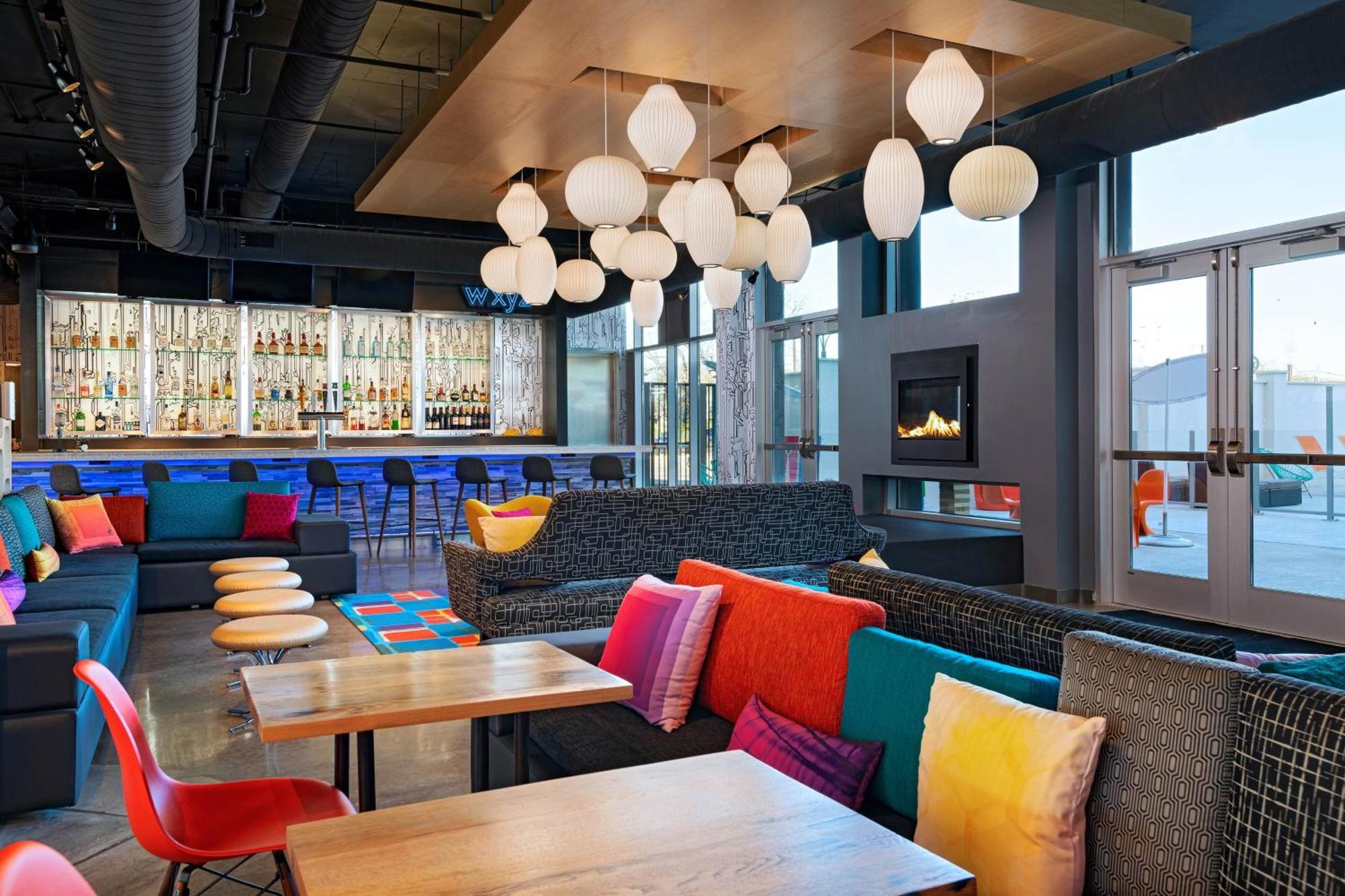 Hotel Aloft Waco Downtown Exterior foto