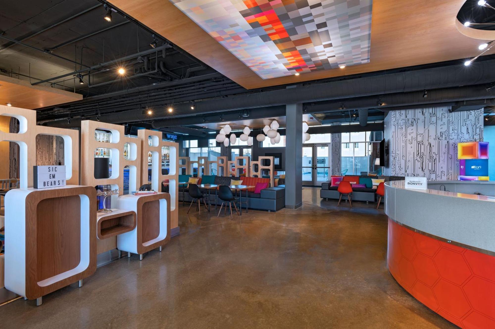 Hotel Aloft Waco Downtown Exterior foto